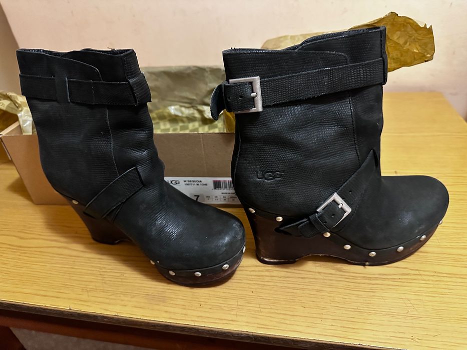 Боти UGG на платформа