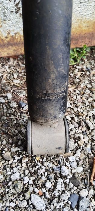 Продам стойки амортизатора ВАЗ 2109