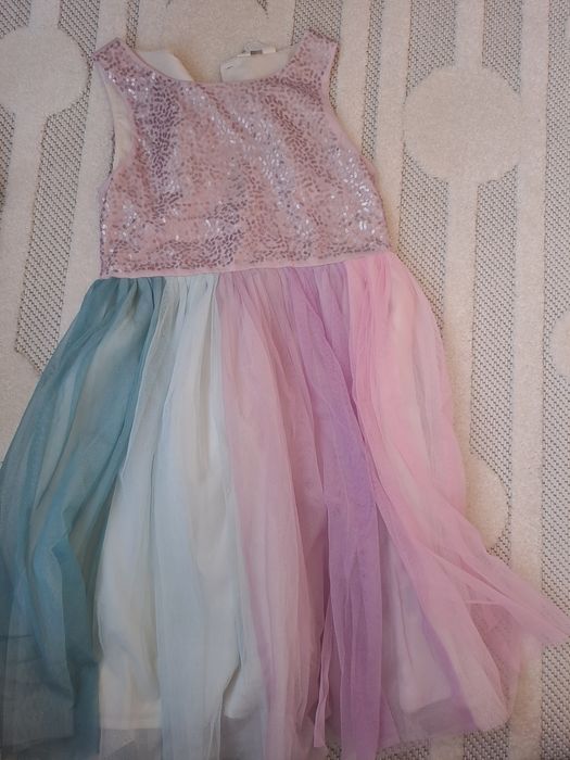 Рокля  H&M 134см