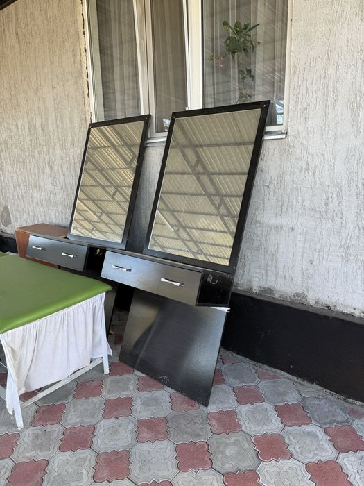 Зеркало для парикмахерской