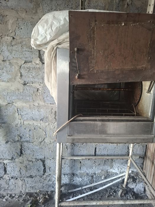 Продам аппарат гриль на 8 курей
