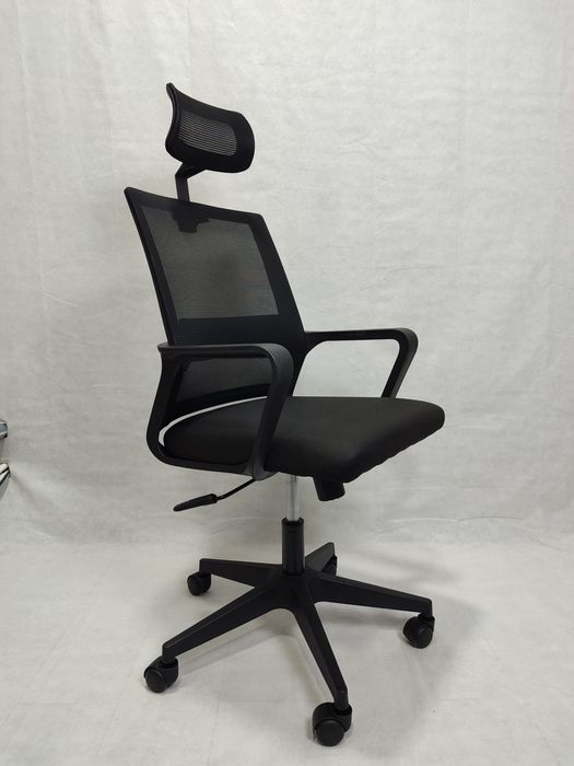 Офисное кресло модель polo. Kreslo polo. Sotiladi yangi