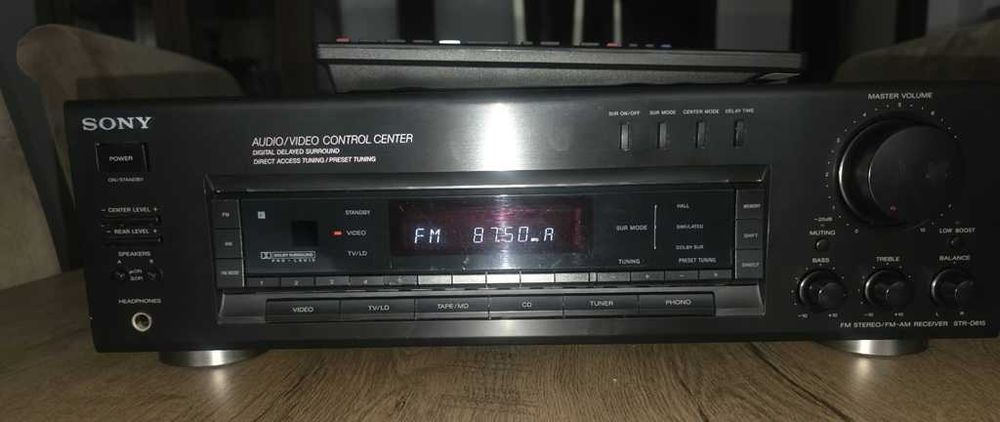 Vand Amplituner Sony model STR-D615