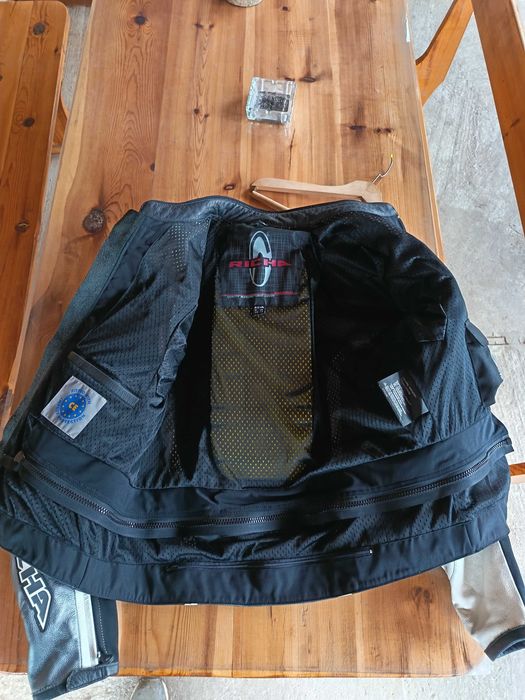 Мото яке Richa (естествена кожа)