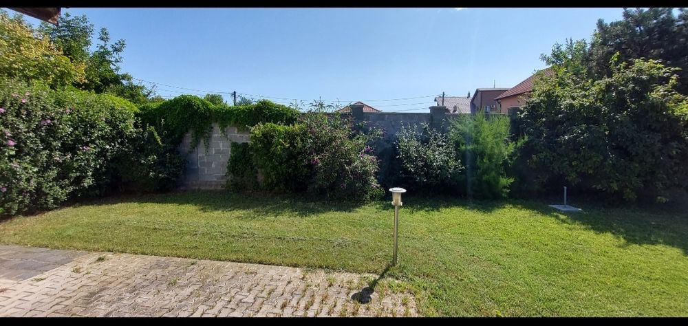 Ofer serviciu de tuns gazon