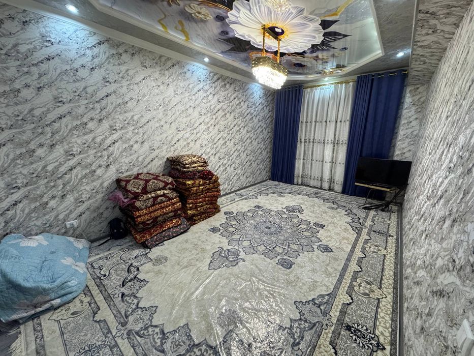 Элитний лифтли домнинг 4-этажида жойлашган 2 хонали квартира ижарага б