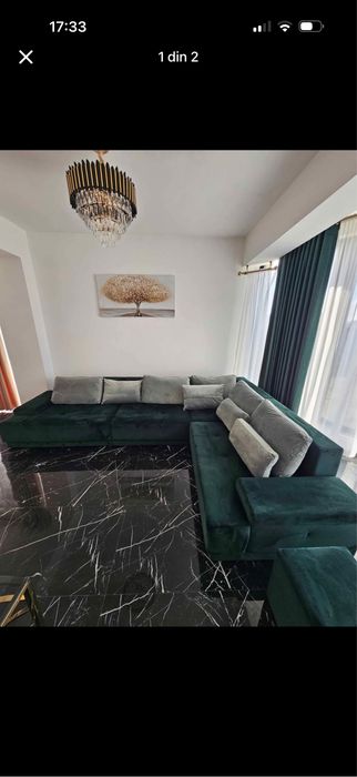 Colțar elegant verde smarald, catifea, 235 × 240 cm – stare foarte bună”.