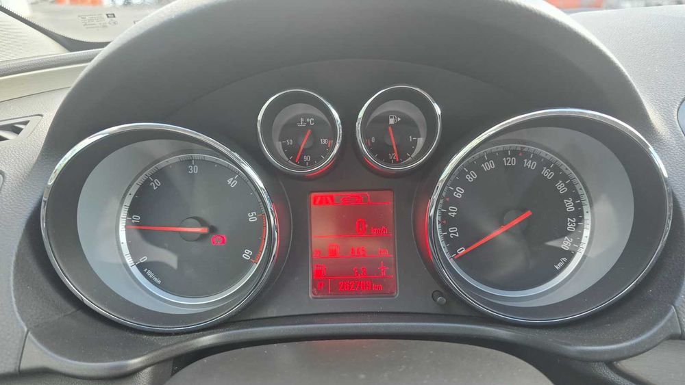 Opel Insignia Limousine 2.0 CDTI | Automată | 253.000 km | Navigație | Cameră