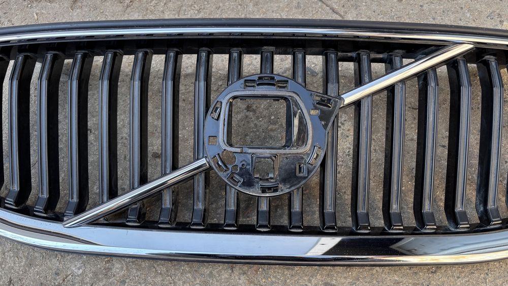 Решетка за Volvo XC60