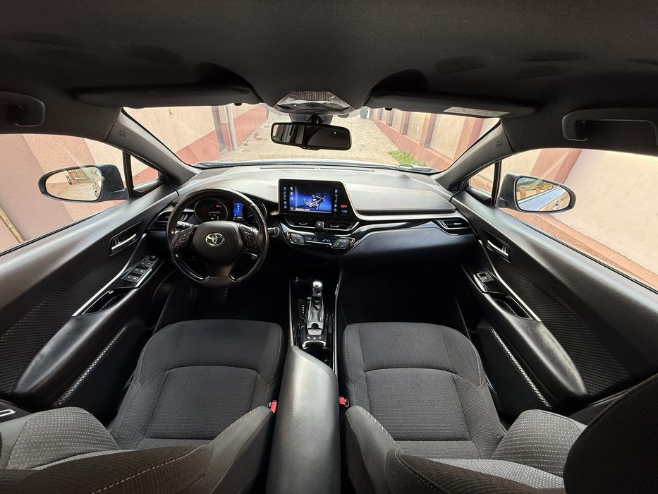 Toyota CHR 1.8 HIBRID 122 cp -2018- 122.000 Km in GARANTIE RAR efectuat