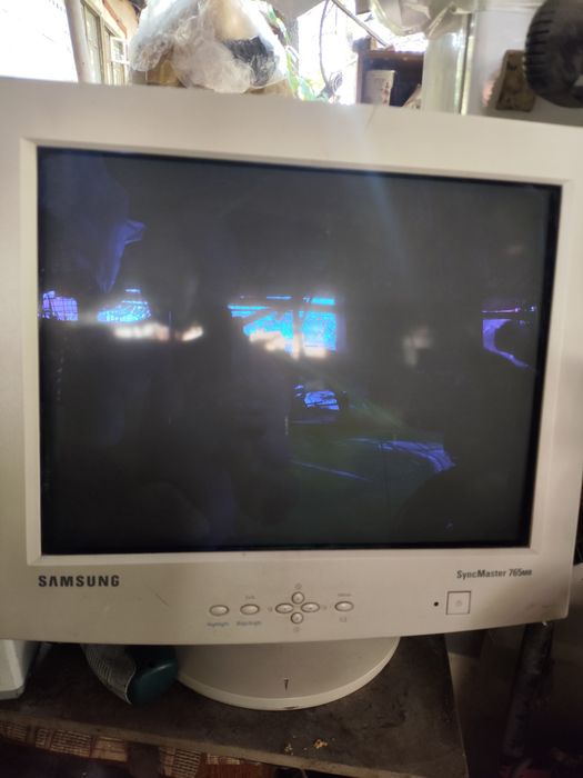 SyncMaster 765MB