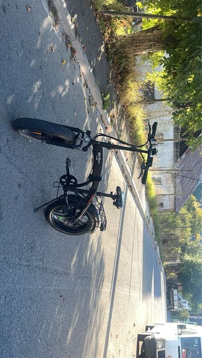 Am de vânzare o bicicletă Romeo în stare foarte bună adusă din Italia bicicleta foarte bine n-are nicio problemă