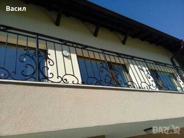 Парапети за стълбища и тераси от ковано желязо