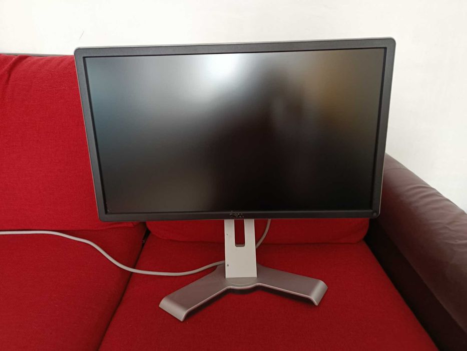 Монитор DELL Full HD