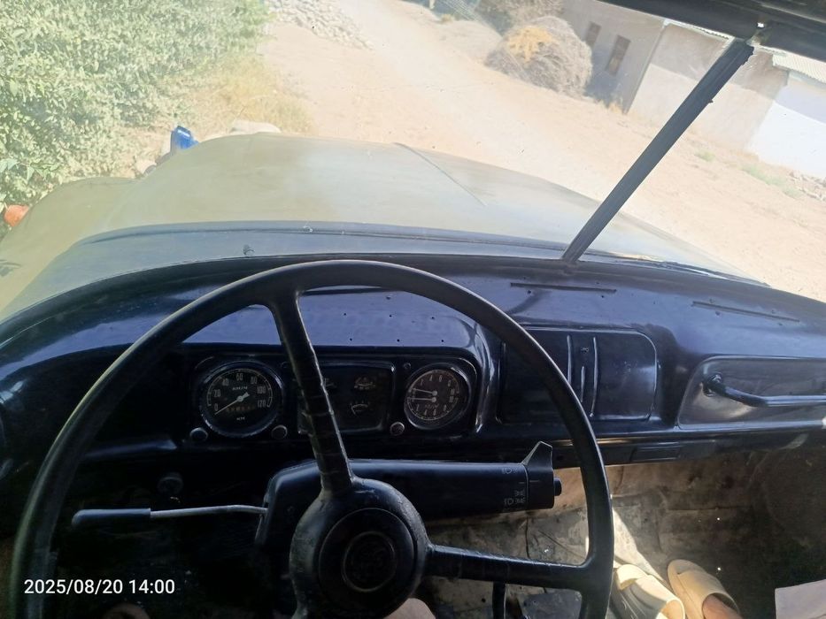 Zil 130 sotiladi sroshni