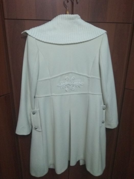 Продам пальто женское