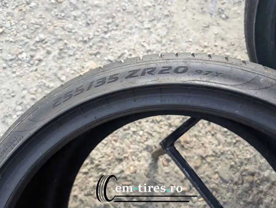 SET 2 Anvelope Vara 255/35 R20 PIRELLI P Zero J 97Y