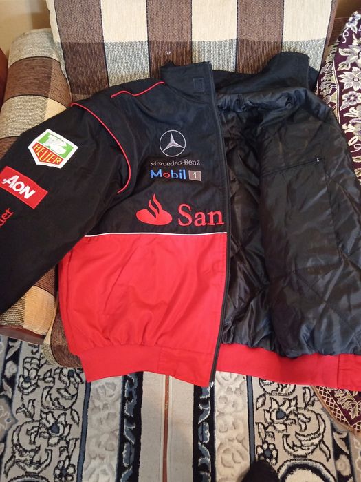 Куртка сатылады таза