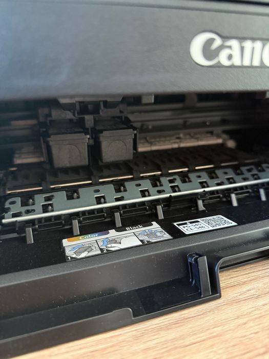 Като НОВ! Принтер Canon Pixma TS3150 + подарък хартия