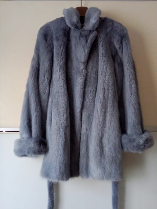 Шубы  норка новые обмен