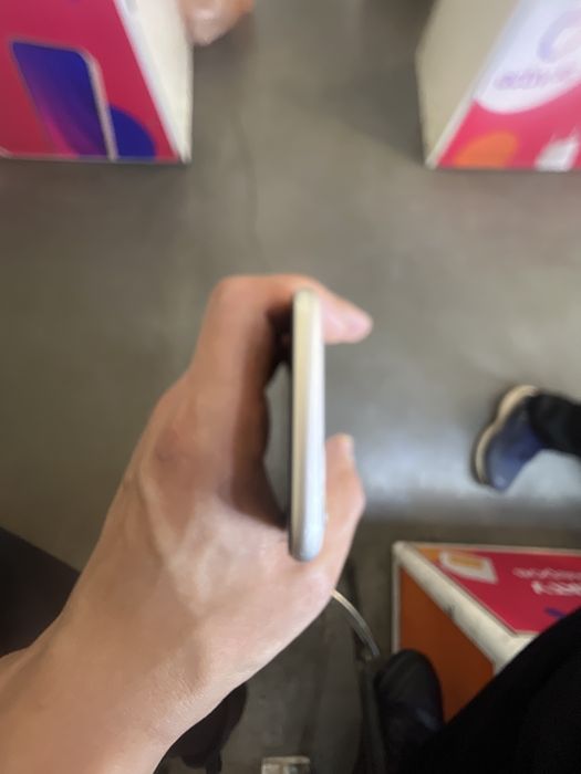 Iphone 11 128gb коробка имеется