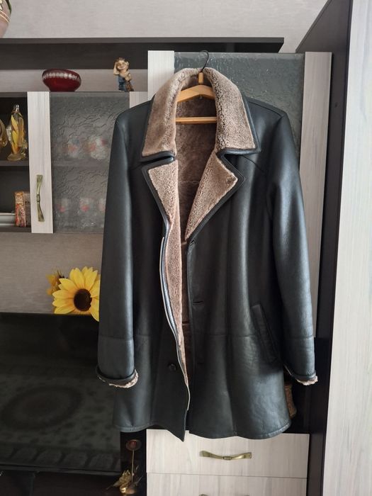 Продам мужскую дубленку.