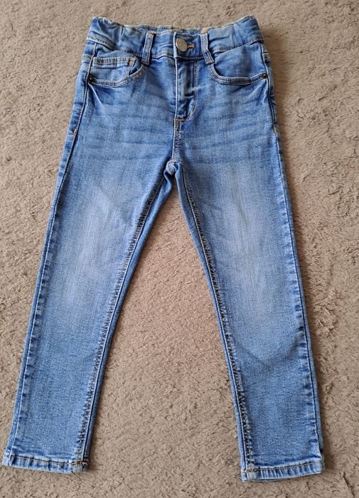 Blugi Zara Mărime 110