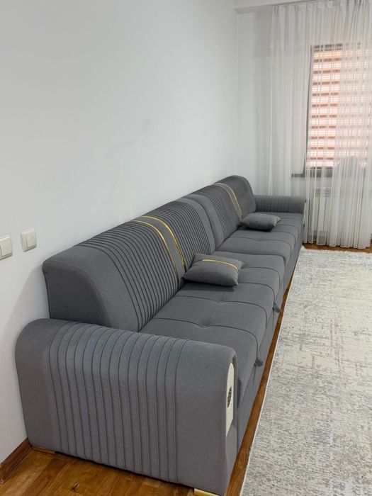 Продам диван 4 м почти новый