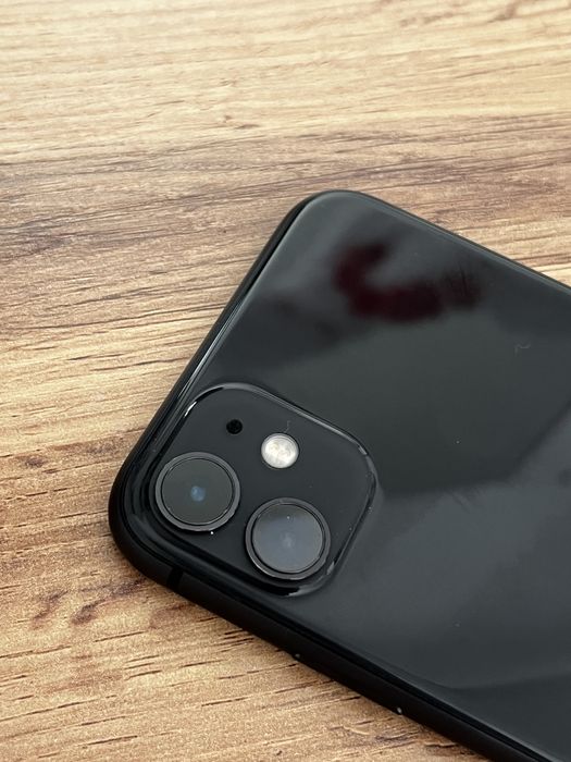 Продам Iphone 11