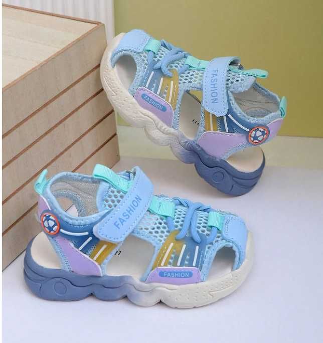Страхотни детски обувки / сандали Shein