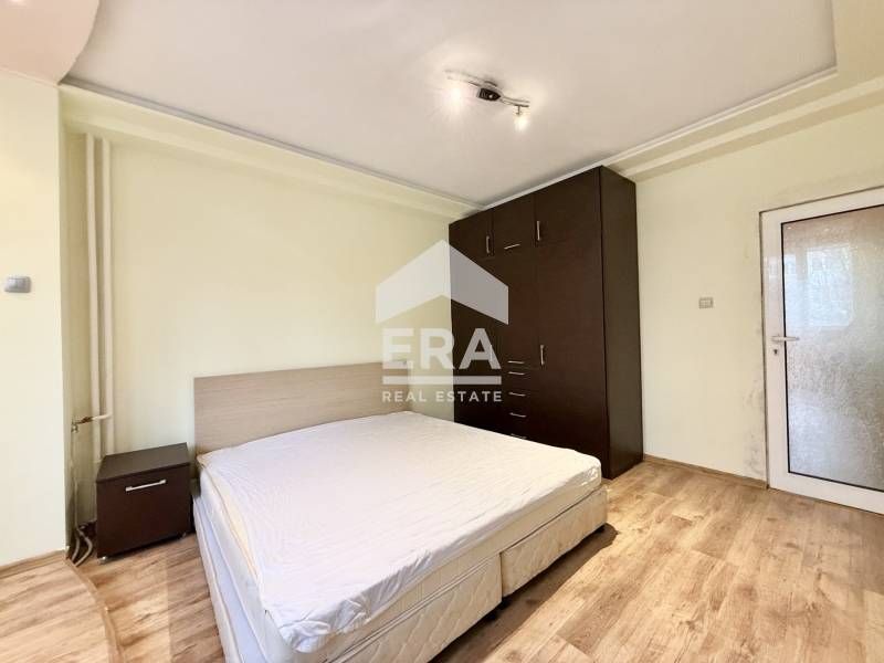 Обзаведен двустаен апартамент с отделна кухня в ж.к Стрелбище