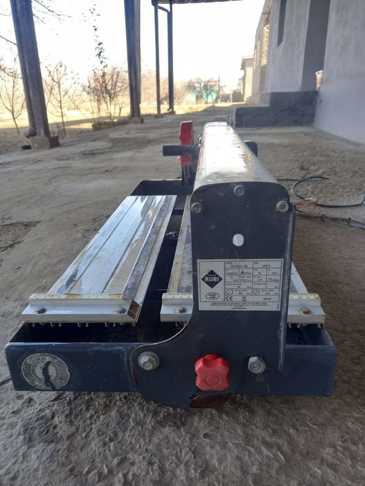 кафел станок икки уч ишлатилган тозо хали