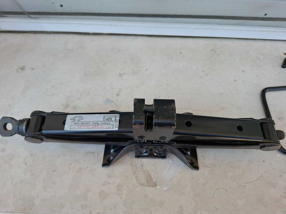 Крик за HYUNDAI MATRIX