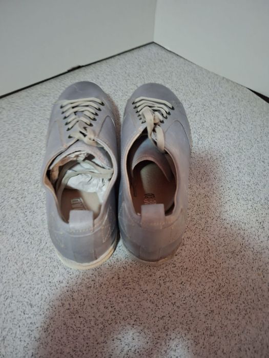 Tenisi din piele marimea 40