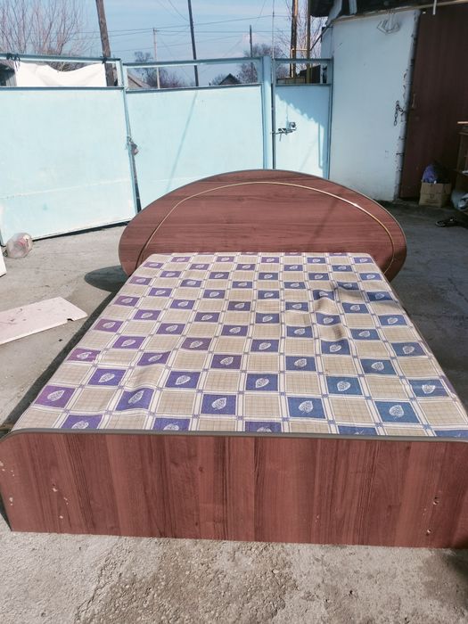 Продам спальный кровать