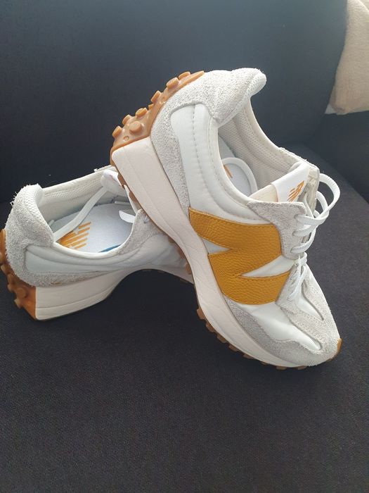 New Balance 327 NB