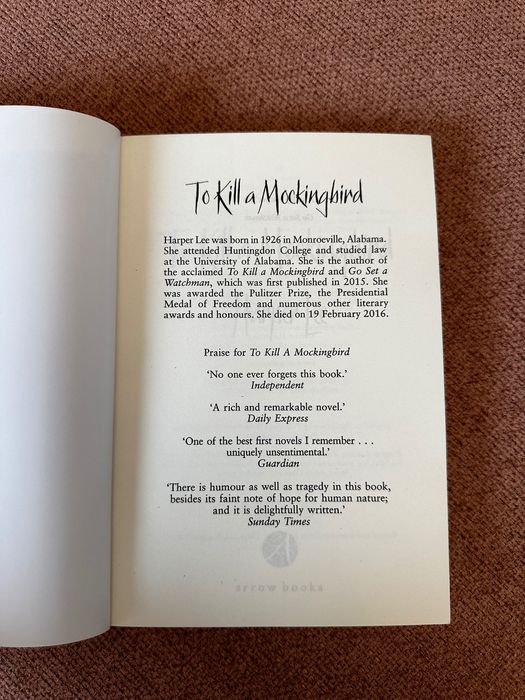 Книга / Убить пересмешника в оригинале