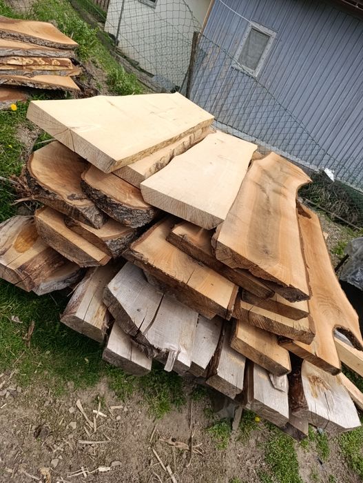 Vând cherestea de nuc