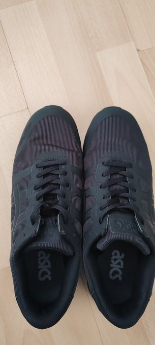 Adidași Asics Gel-Lyte III "Triple Black" mărimea 41.5 (26 cm) - Ca noi