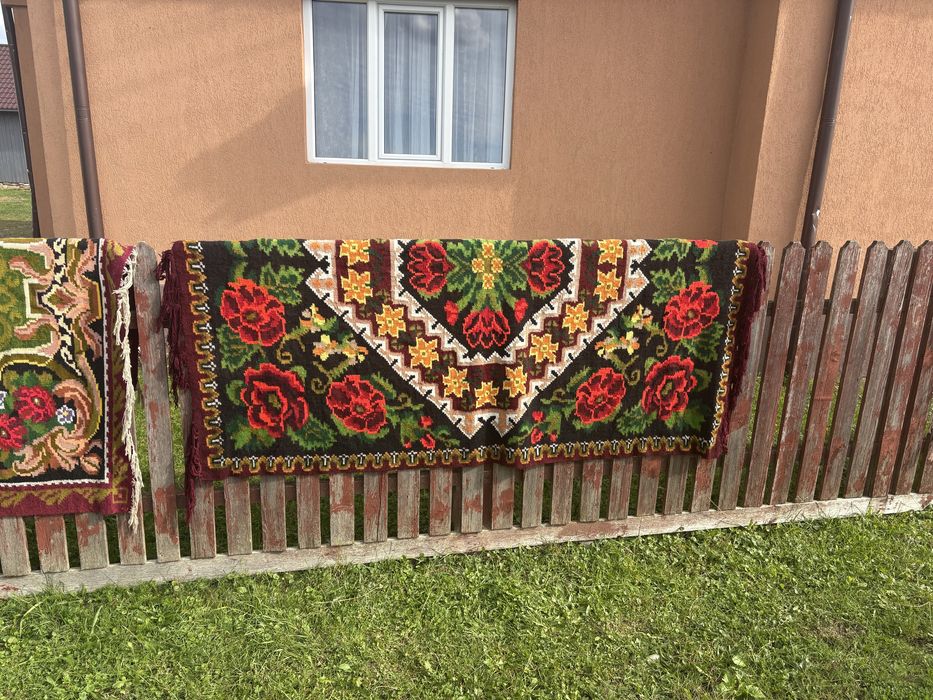 Vand covoare traditionale