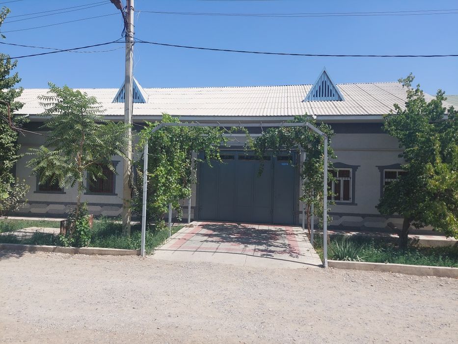 Карши шахар Отчопар МФЙдан ховли сотилади