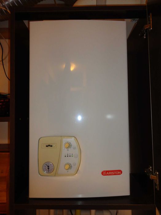 Pompa Wilo pentru centrala termica Ariston Uno