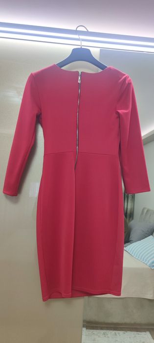 Елегантна дамска рокля