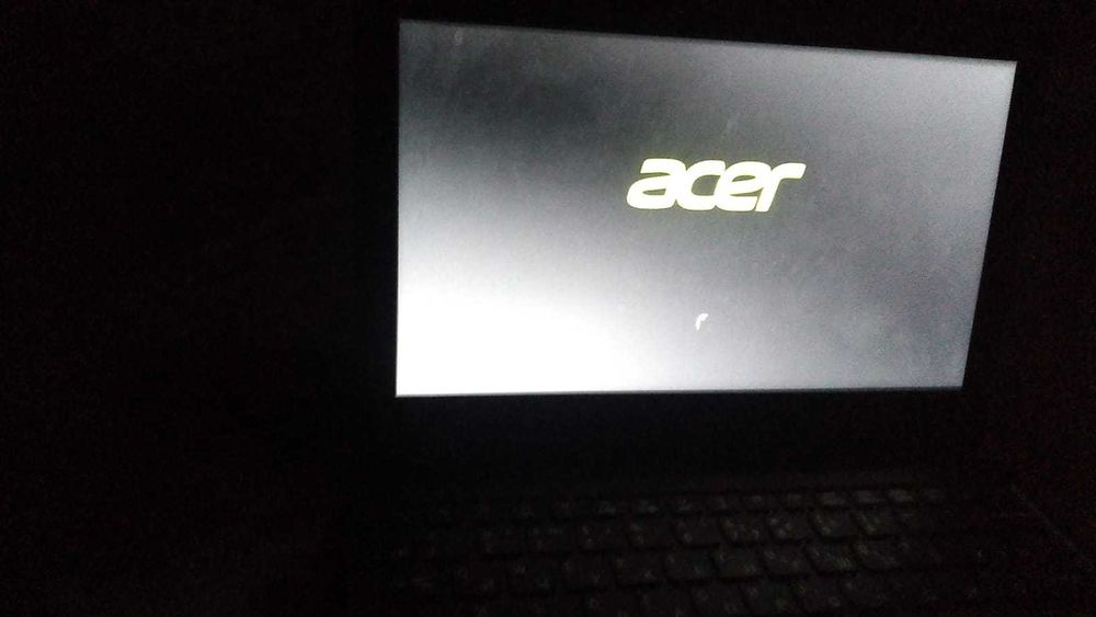 продаю ноутбук acer