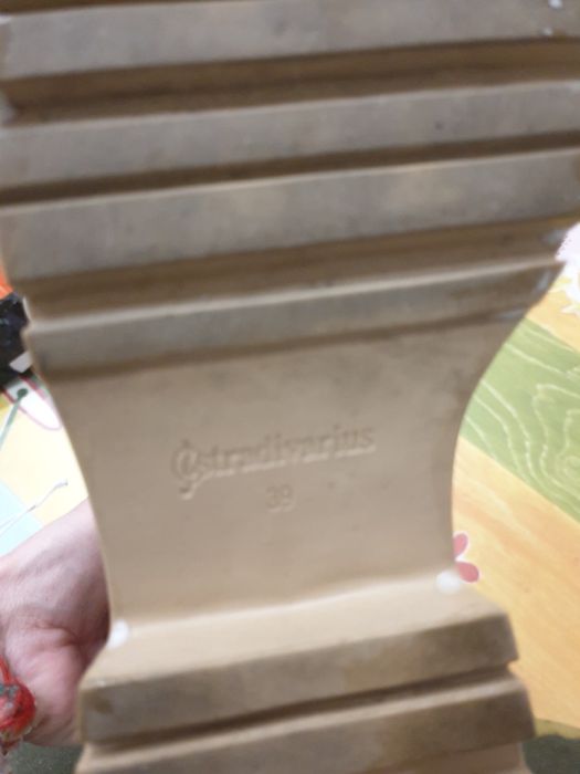 НАМАЛЕНИ НА 30ЛВ.Боти Stradivarius