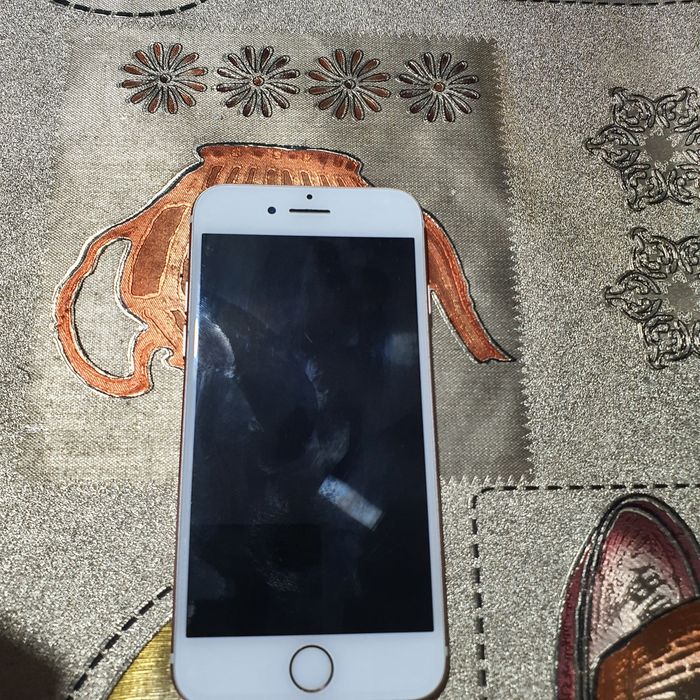 iPhone 7 roz   perfect funcțional