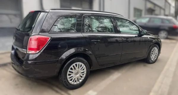 Dezmembrari / Dezmembrez Opel Astra H Break