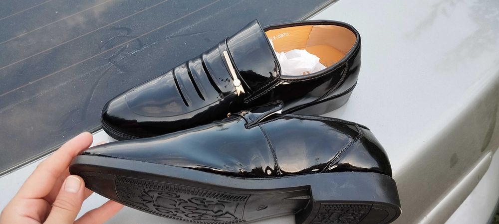 Pantofi bărbați pentru evenimente