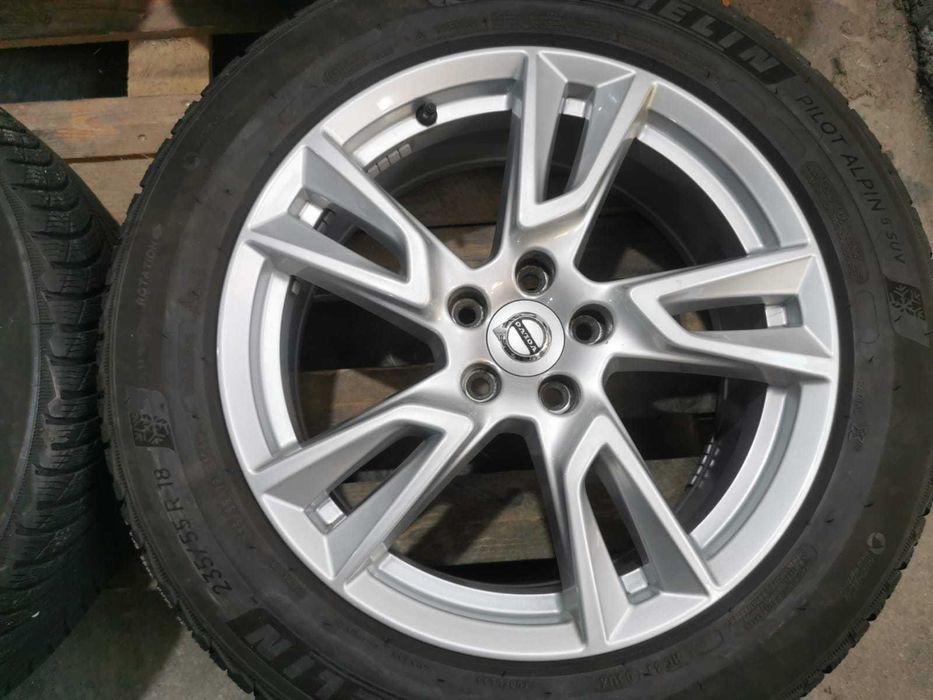 Jante Originale Volvo Xc60/Xc40/V90 CrossCountry R18 cu anvelope iarna