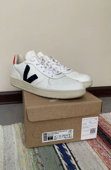 Кроссовки Veja V-10